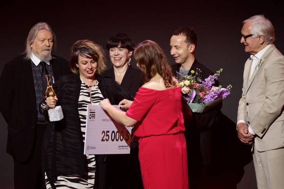 FESTIVALS: Awards for Apple Film Production at Mastercard OFF CAMERA Film Festival 2024